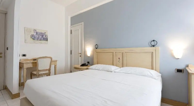 Двухместный номер Economy с балконом Hotel Cavalluccio Marino