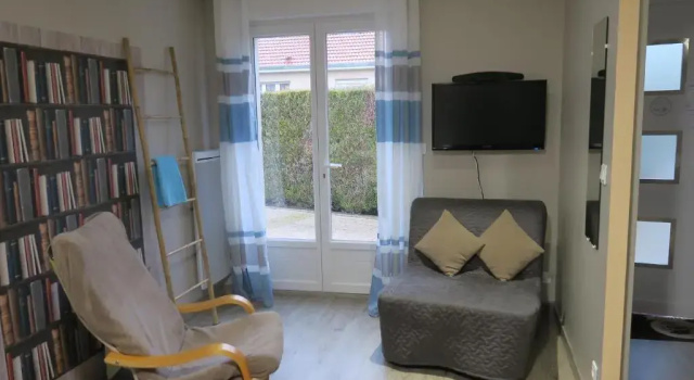 Двухместный номер Standard Les Collinades de Chalons