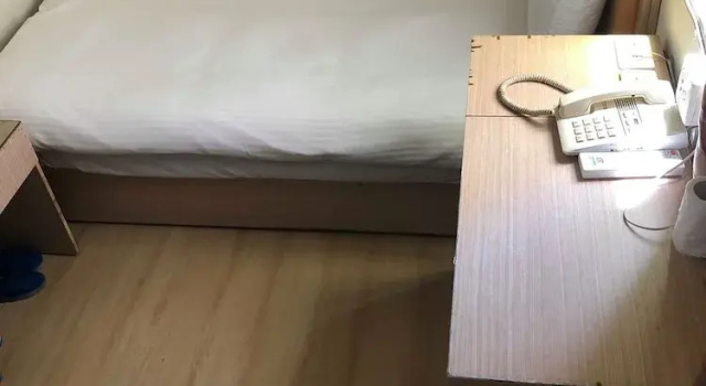 Номер Standard Huaxin Hotel
