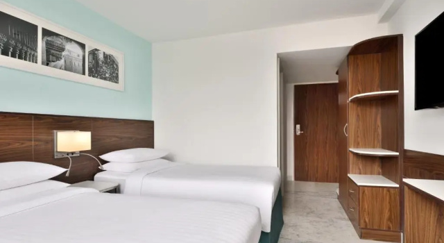 Двухместный номер Deluxe Fairfield by Marriott Pune Kharadi