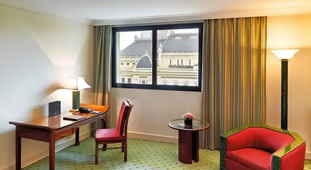 Двухместный номер Deluxe Hilton Hanoi Opera