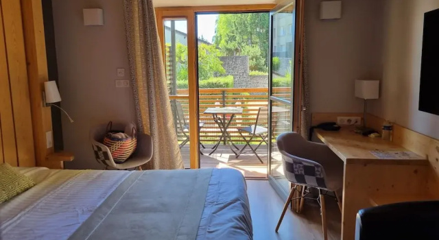 Двухместный номер Superior Logis SPA Hotel Restaurant De La Poste