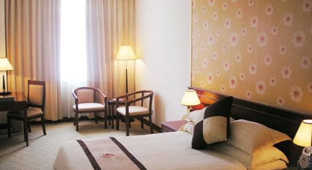 Shanghai Airlines Travel South Railway Station, Rezerwuj Hotel Hotele w Szanghaj z Parkingiem, Parking