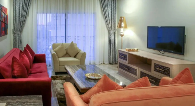 Полулюкс Adams Hotel