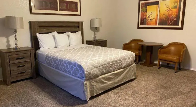 Standart tek kişilik oda Eagle Hotel