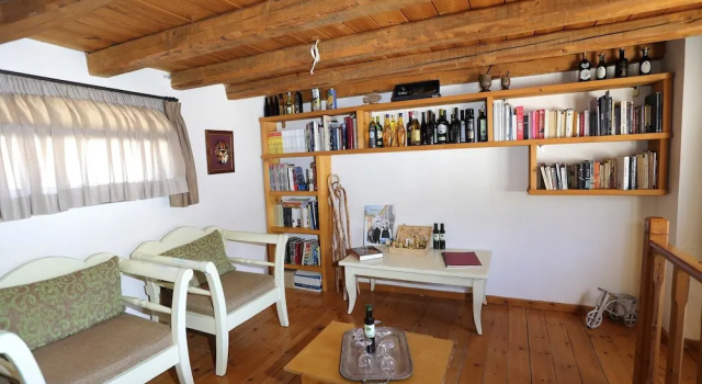 An Amazing Villa in Crete for up to 6 People Perfect for Families, Забронировать Вилла Виллы Ираклион, Вилла