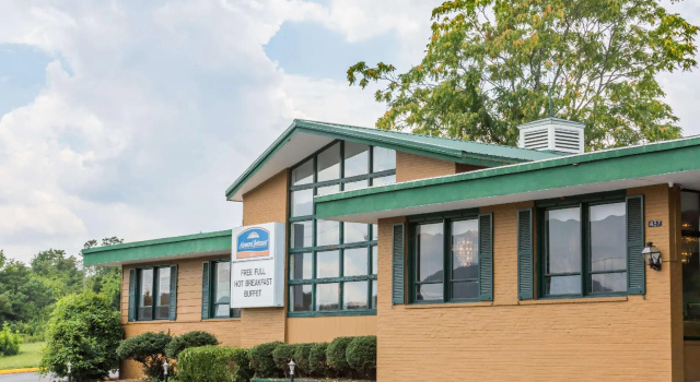 Двухместный люкс Howard Johnson Daleville/Roanoke North