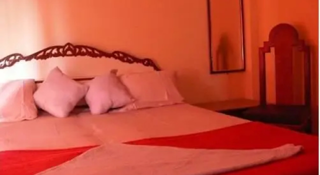 Marilyn Guest House, Забронировать Гостевой дом Отели штата Уттар-Прадеша с парковкой, Парковка