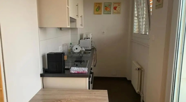 Апартаменты Beautiful studio 2 minutes from the train station