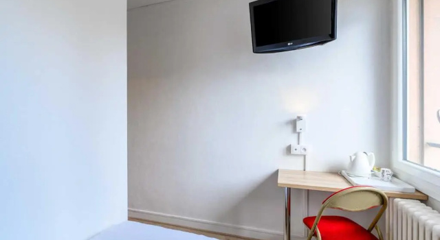 Одноместный номер Standard Comfort Hotel Rouen Alba