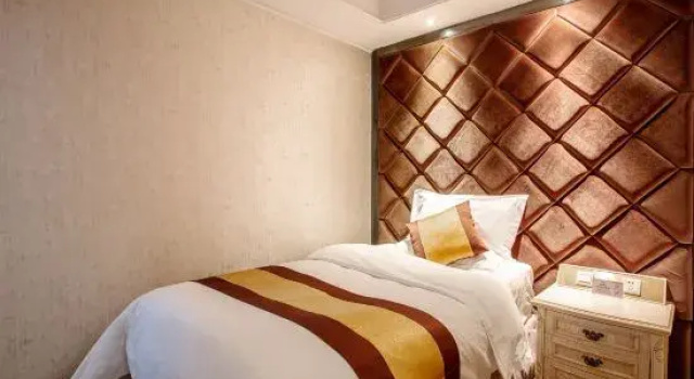Полулюкс Executive Great Palace Hotel