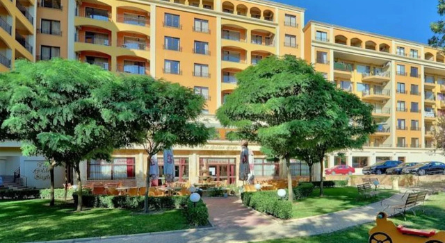 Kris Apartments at Paradise Green Park, Забронировать Апартаменты/квартира Отели Побережья Варны с парковкой, Парковка