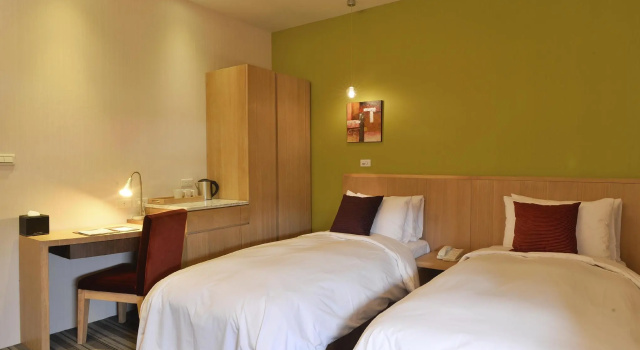 Двухместный номер Standard с видом на город In Young Hotel