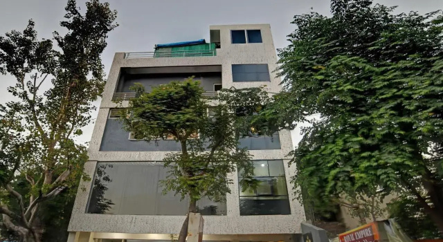 Royal Empire Indore, Забронировать Отель Джей-Нагар Индаур