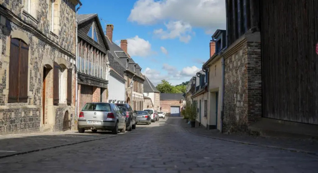 La Médiévale, au coeur de la vieille ville - n6, Забронировать Апартаменты/квартира Отели Somme Bay с парковкой, Парковка