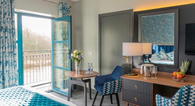 Двухместный номер Standard с балконом Riverside Park Hotel