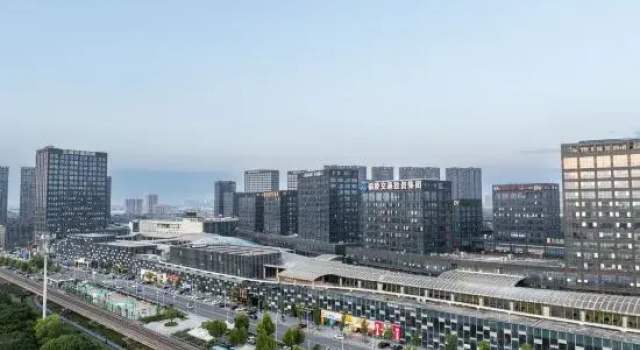 Atour Hotel Beijing West Road，Beidou City,Tongling, Забронировать Отель Отели Тунлин 4 звезды, 4*