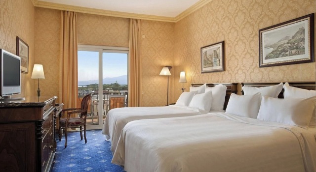 Deluxe Double room with balcony and with partial sea view Delta Hotels by Marriott Giardini Naxos