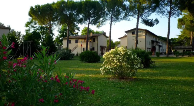 Hotel La Torretta, Rezervați Hotel Petrignano Umbria