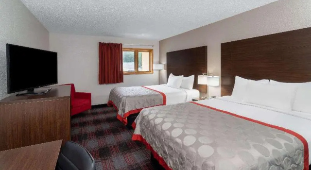Двухместный номер Standard с балконом Ramada by Wyndham Maggie Valley