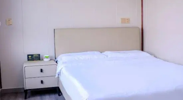 Люкс Yililan Hotel (Baiyangdian Never-Sleeping City Branch)