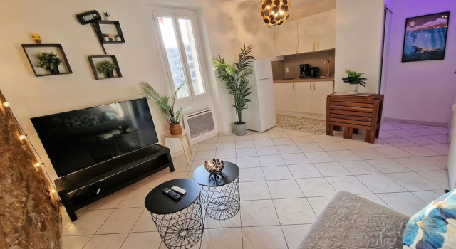 GregBnb - Le Lacordaire - Toulon Ouest, Забронировать Отель Тулон Var coast