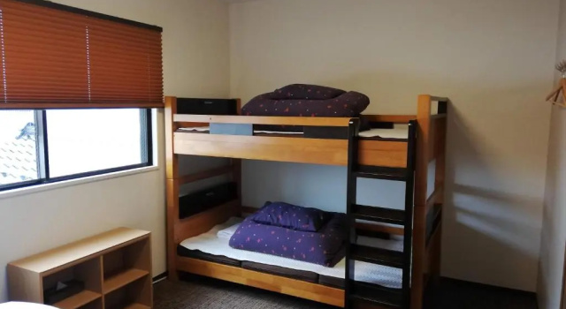 Четырёхместный номер Economy K's House Kanazawa - Travelers Hostel