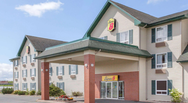 Super 8 by Wyndham Truro NS