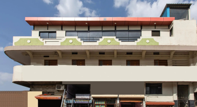 SPOT ON 27860 Hotel Apple Tree, Varaa Hotelli Indore hotellit, joissa on uima-allas, Uima-allas