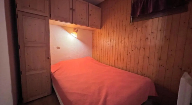 Residence 2-234 - Proche centre du village avec garage, Забронировать Апартаменты/квартира Отели Лыжного курорта на озере Анси с парковкой, Парковка