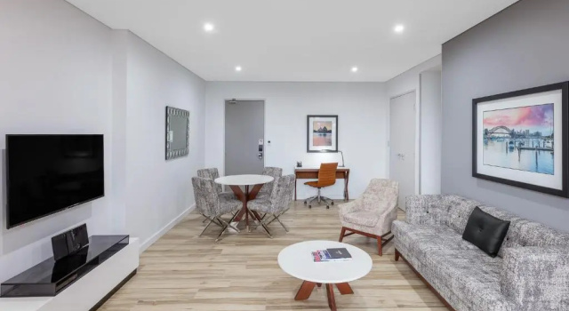 Люкс с 2 комнатами Meriton Suites Church Street, Parramatta