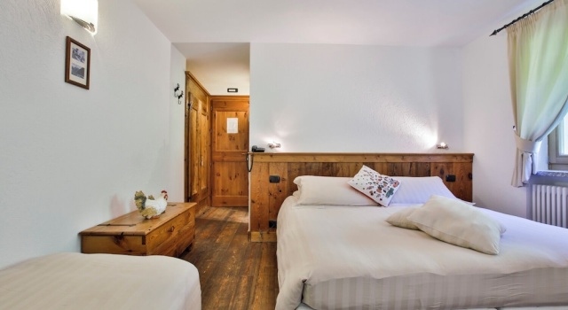 Трёхместный номер Standard с балконом Ellex Eco Hotel