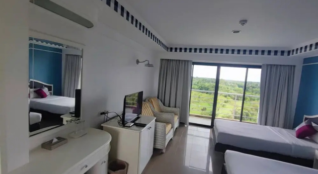 Двухместный номер Superior с балконом Rua Rasada Express
