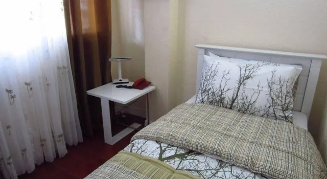 Belles Pension House, Rezervasyon Otel Bacolod 