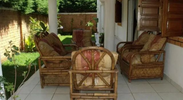 Iarimbato Hotel, Rezervați Hotel Hoteluri cu SPA în Analamanga, SPA