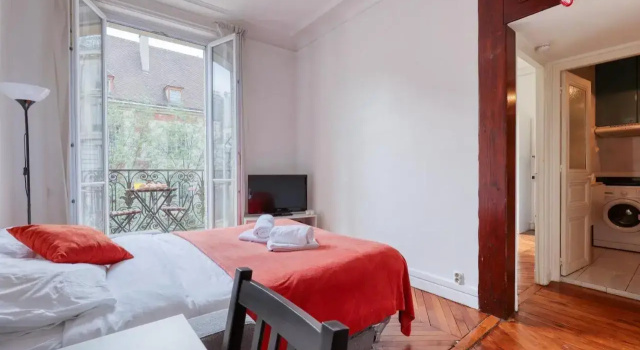 Cosy Parisian 1bdr Flat - Prime Location Le Marais, Забронировать Апартаменты/квартира Париж Иль-де-Франс, рядом с Porte Saint-Martin Theatre
