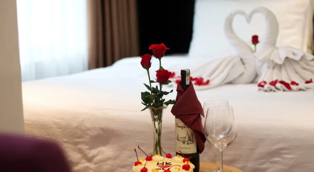 Двухместный номер Deluxe с балконом Sofia Suite Hotel & Spa Danang