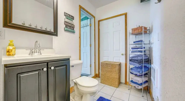 Riverfront Dixon, Illinois, Vacation Rental!, Забронировать Дом для отпуска Диксон Иллинойс