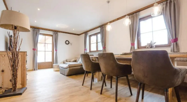 Chalet im Dorf, Забронировать Шале Коттеджи Гольдег, Коттедж