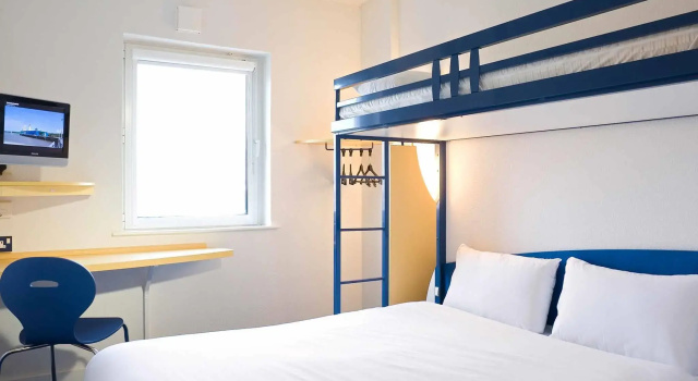 Трёхместный номер Standard ibis budget Nevers Varennes Vauzelles