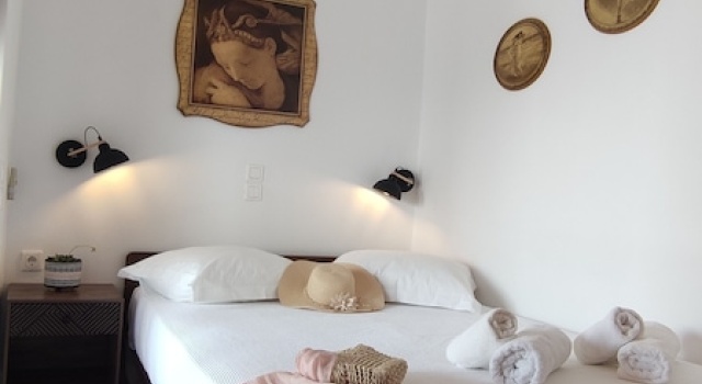 Семейные апартаменты с 2 комнатами с балконом Kapetanos Rooms