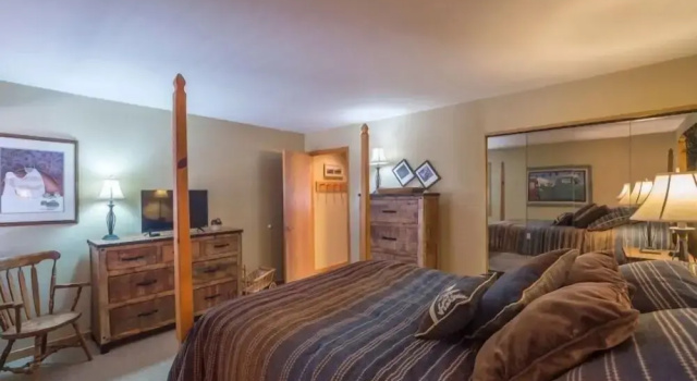 Liftside Condominium 1 Bedroom Apartment by Key to the Rockies, Забронировать Апартаменты/квартира Отели Кистон с парковкой, Парковка