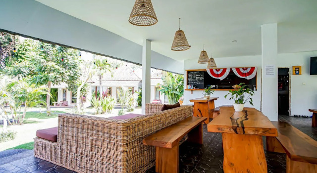 Agung Wiwin Homestay & Restaurant, Забронировать Отель «постель и завтрак» Менгви Бадунг