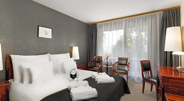 Двухместный номер Deluxe с балконом Hotel Divinus