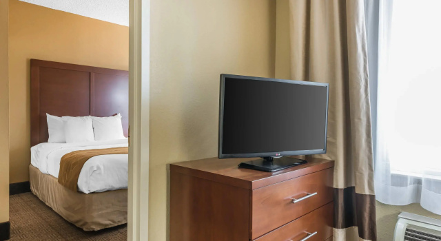 Четырёхместный люкс Comfort Suites Tamarac Sawgrass