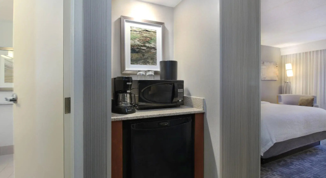 Четырёхместный номер Standard Courtyard Hartford Cromwell