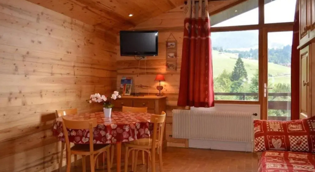 Appartement Le Grand-Bornand, 1 pièce, 5 personnes - FR-1-241-3, Забронировать Апартаменты/квартира Отели Лыжного курорта на озере Анси с парковкой, Парковка