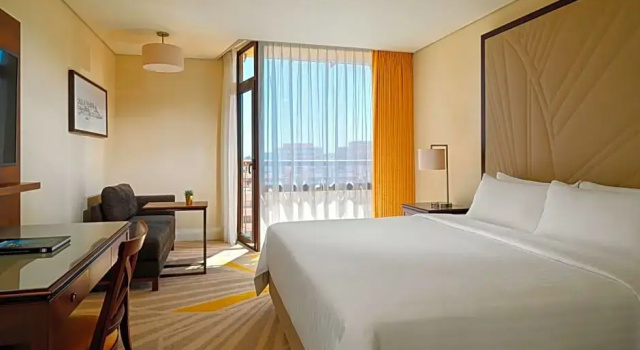 Двухместный номер Executive с балконом Lisbon Marriott Hotel