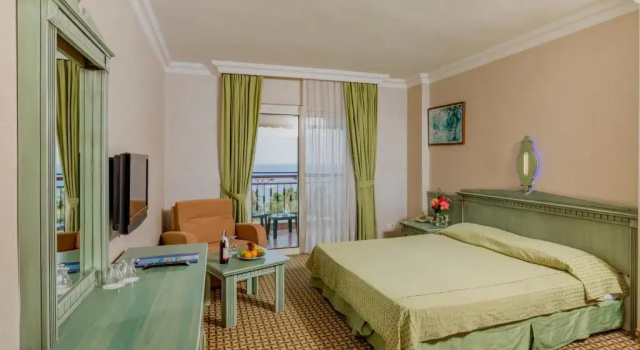 Номер Standard с видом на море Holiday Park Resort