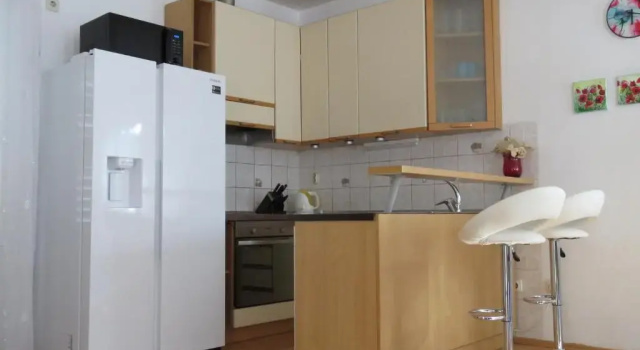 Апартаменты с 3 комнатами с красивым видом из окна Apartman Smilje with Heating Pool